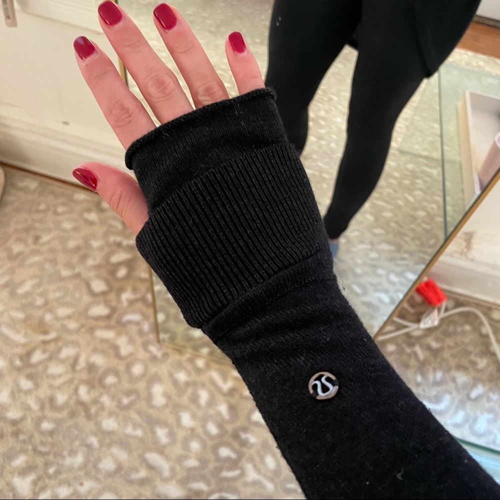 Lululemon iconic wrap sweater - Picture 7 of 7